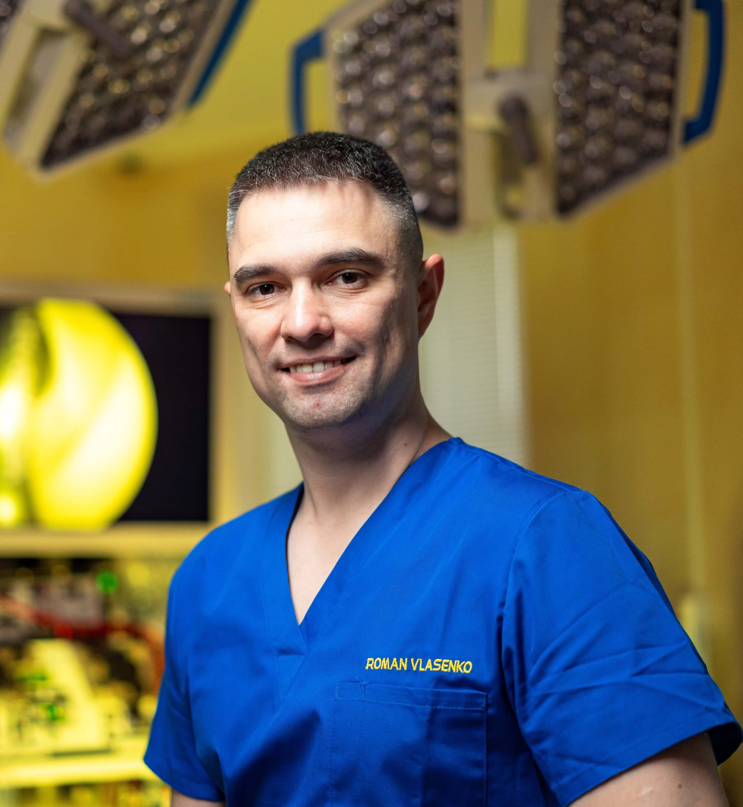 Роман Власенко